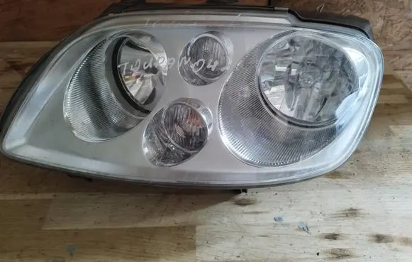 Volkswagen Touran I Headlight/headlamp 1T0941005D