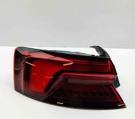 Audi A5 Rear/tail lights 8W6945091J