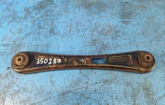 Ford Mustang V Rear control arm AR3Z5A649A