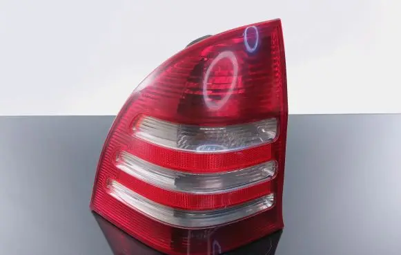 Mercedes-Benz C W203 Rear/tail lights ULO3313L