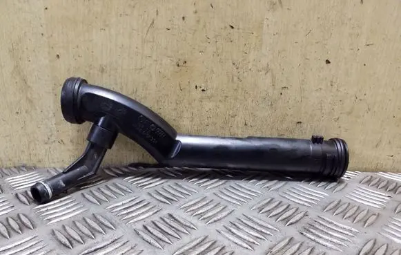 Volkswagen Polo V 6R Engine coolant pipe/hose