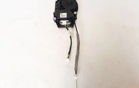 Loading door lock