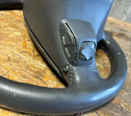 Volvo S60 Steering wheel