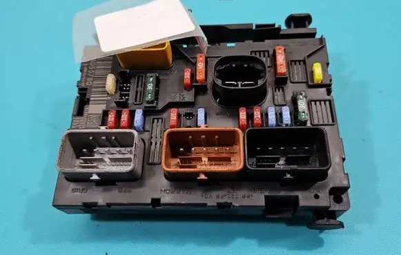 Peugeot 207 Central body control module 9664055780 IMPRK1504769