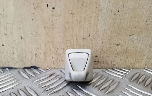 Sun visor clip/hook/bracket