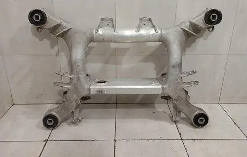 BMW M5 F90 Rear subframe 33317857057