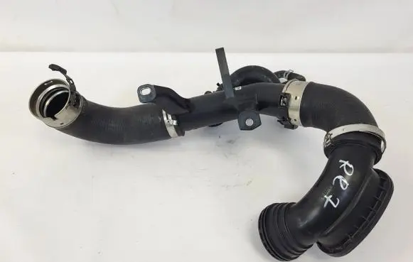 Land Rover Range Rover Evoque L551 Engine coolant pipe/hose