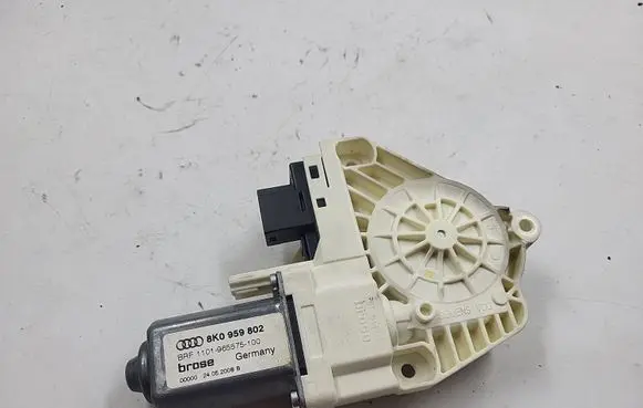 Audi A4 S4 B8 8K Front door window regulator motor 8K0959802 1101965575100