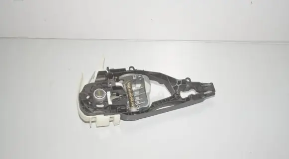 BMW 7 G11 G12 Front door coupe exterior handle/bracket 7377241 51217377241