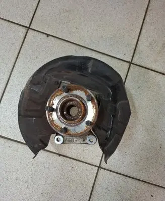 Ford Fusion II Rear wheel hub spindle/knuckle DG9C5B759A