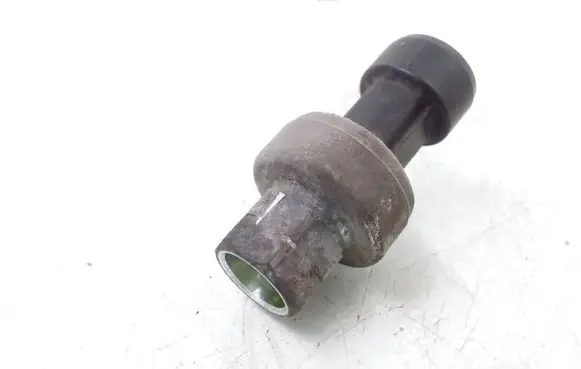 Opel Vectra C Air conditioning (A/C) pressure sensor 09131721
