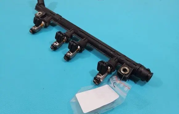 Fuel injector