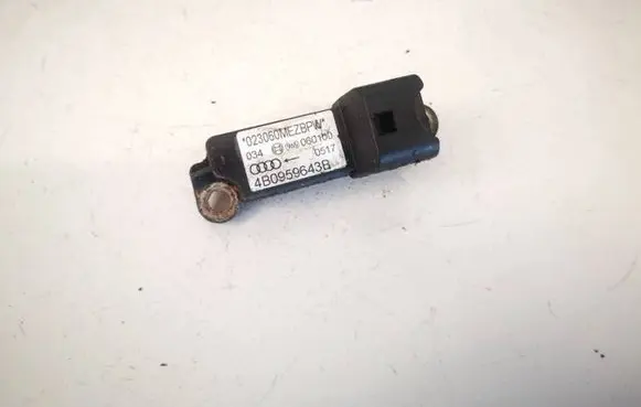 Audi A6 S6 C5 4B Airbag deployment crash/impact sensor 4b0959643b
