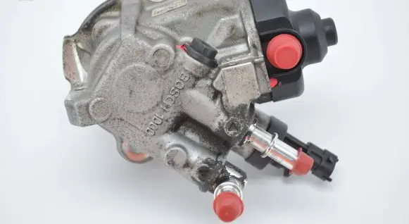 KIA Sorento Fuel injection high pressure pump 331002F600 0445010598