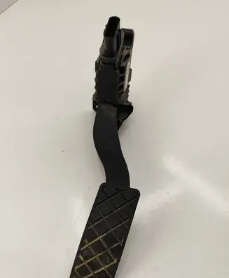 Volkswagen Golf VII Accelerator throttle pedal 6PV01062101