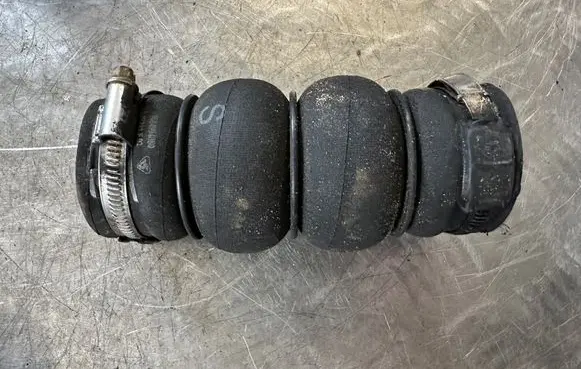 Peugeot 3008 I Intercooler hose/pipe 9684994080