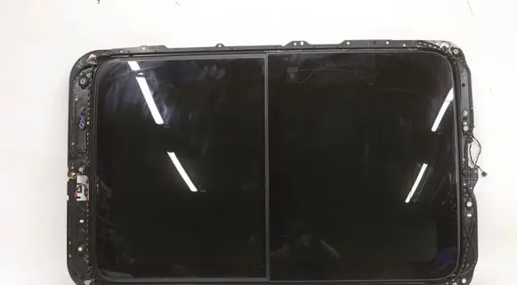 Volkswagen Tiguan Allspace Sunroof set 5NN877041G5785617
