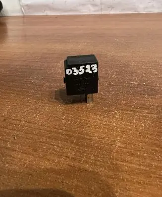 Mercedes-Benz C W203 Other relay 002542119 D3523