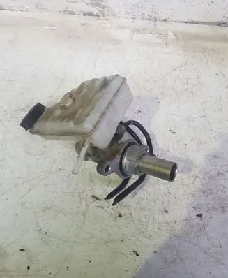 Ford Focus Master brake cylinder DV612140J