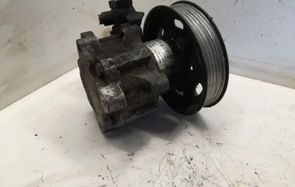 Audi A4 S4 B7 8E 8H Power steering pump 8E0145155N
