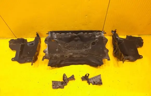Mercedes-Benz GLE W167 Other engine bay part A1676202103 A1676209502 A1678310101
