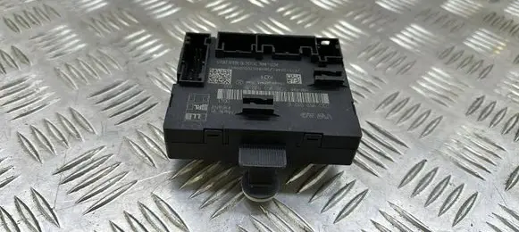 Audi A3 S3 8V Door control unit/module 5Q0959592B 5Q0959592E