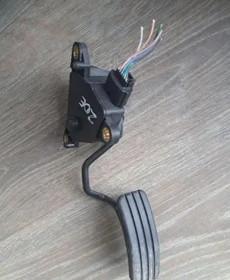 Renault Zoe Accelerator throttle pedal 180106799R