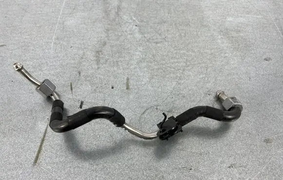 Hyundai Ioniq Fuel injector supply line/pipe 180220B3350 180220