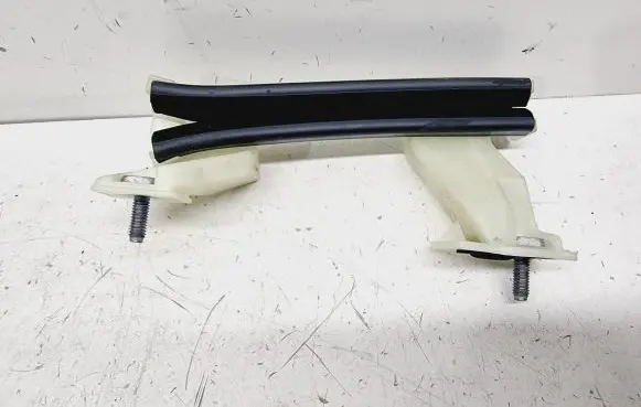 Opel Mokka B Rear door windshield rail 9825959580