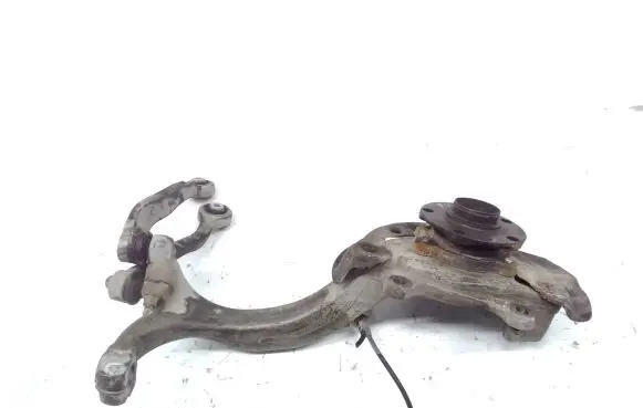Audi A8 S8 D3 4E Front wheel hub spindle knuckle 4E0258