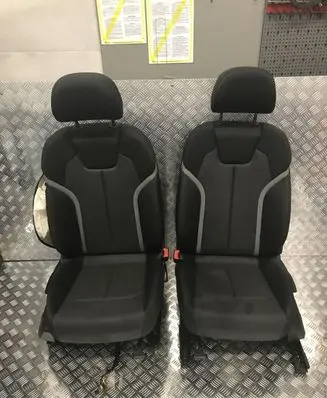 Audi Q2 - Front passenger seat VW19099