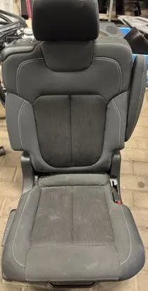 Jeep Grand Cherokee WL Rear seat