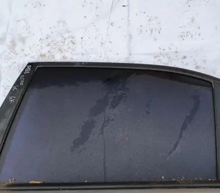 Honda Civic Rear door window glass
