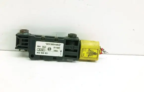 Audi A4 S4 B6 8E 8H Airbag deployment crash/impact sensor 8E0959651