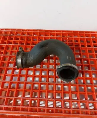Audi A8 S8 D3 4E Intercooler hose/pipe 4E0145738D