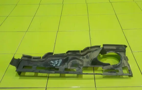 Volvo S60 Intercooler air channel guide 31290775 PP214