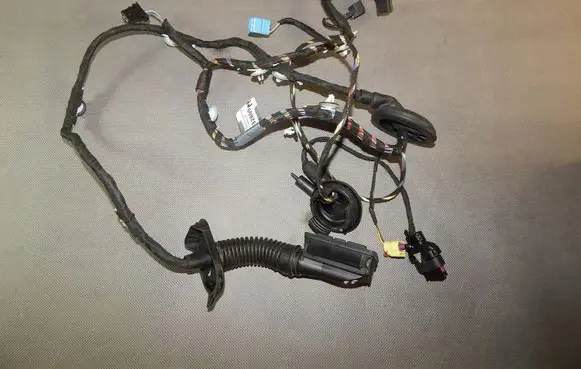 Audi A3 S3 8V Front door wiring loom 8V3971030K