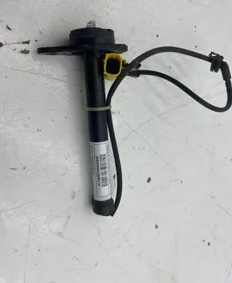 Mercedes-Benz C W205 Bonnet Pedestrian Airbag Actuator A2059060002