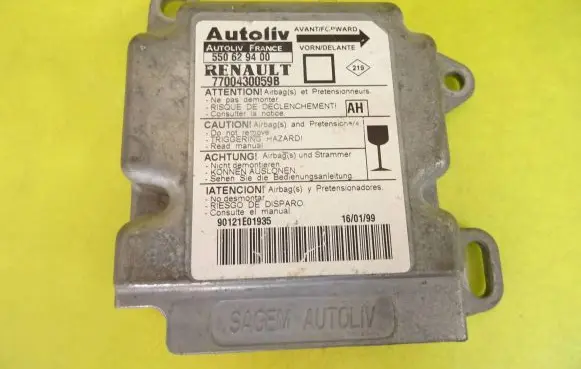 Renault Megane I Airbag control unit/module 550629400 7700430059B