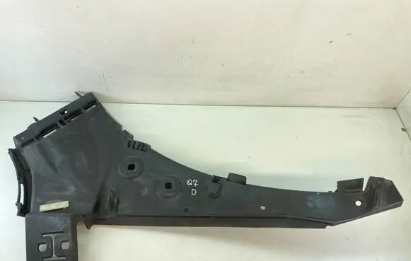 Audi Q7 4L Front bumper mounting bracket 4L0807284