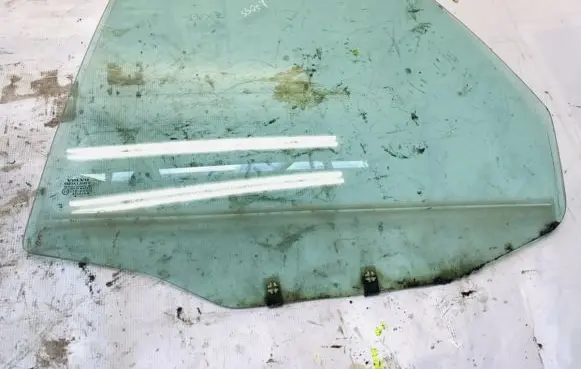 Volvo S40, V40 Rear door window glass