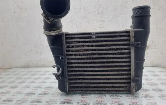 Seat Exeo (3R) Intercooler radiator 8E0145805AA