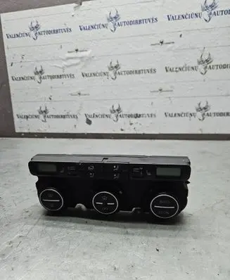 Volkswagen Golf V Climate control unit 74677513
