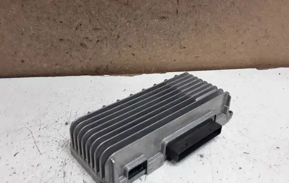 Audi A6 S6 C6 4F Sound amplifier 4F0910223K