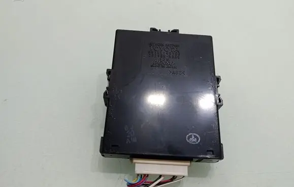 Lexus RX 330 - 350 - 400H Gateway control module 8911148100