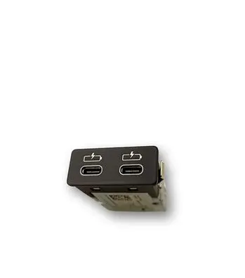 BMW 1 F40 USB socket connector 84105A84160 84108711938 8711938