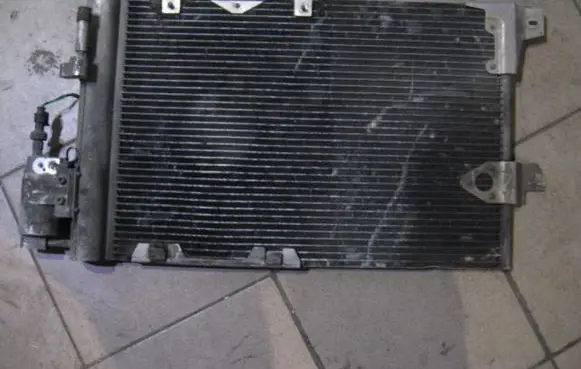 A/C cooling radiator (condenser)