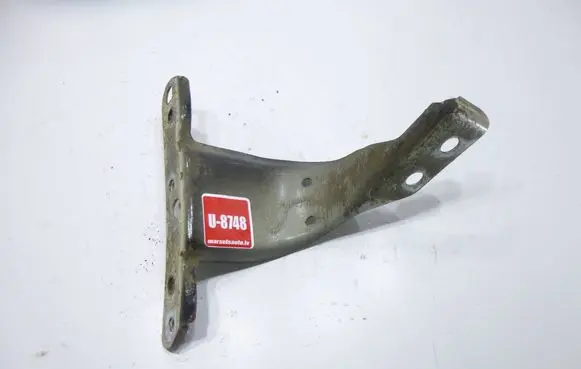 Audi A4 S4 B7 8E 8H Fender mounting bracket 8E0821136A