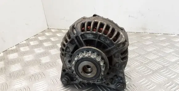 Volkswagen Touareg I Generator/alternator 070903024A 0124615031