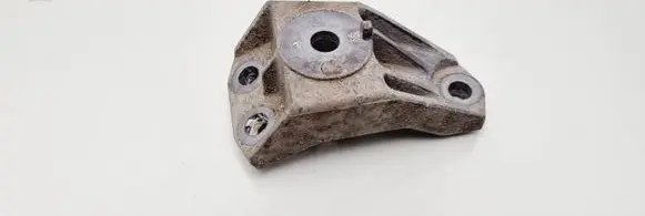 Opel Vectra B Engine mounting bracket 9227943